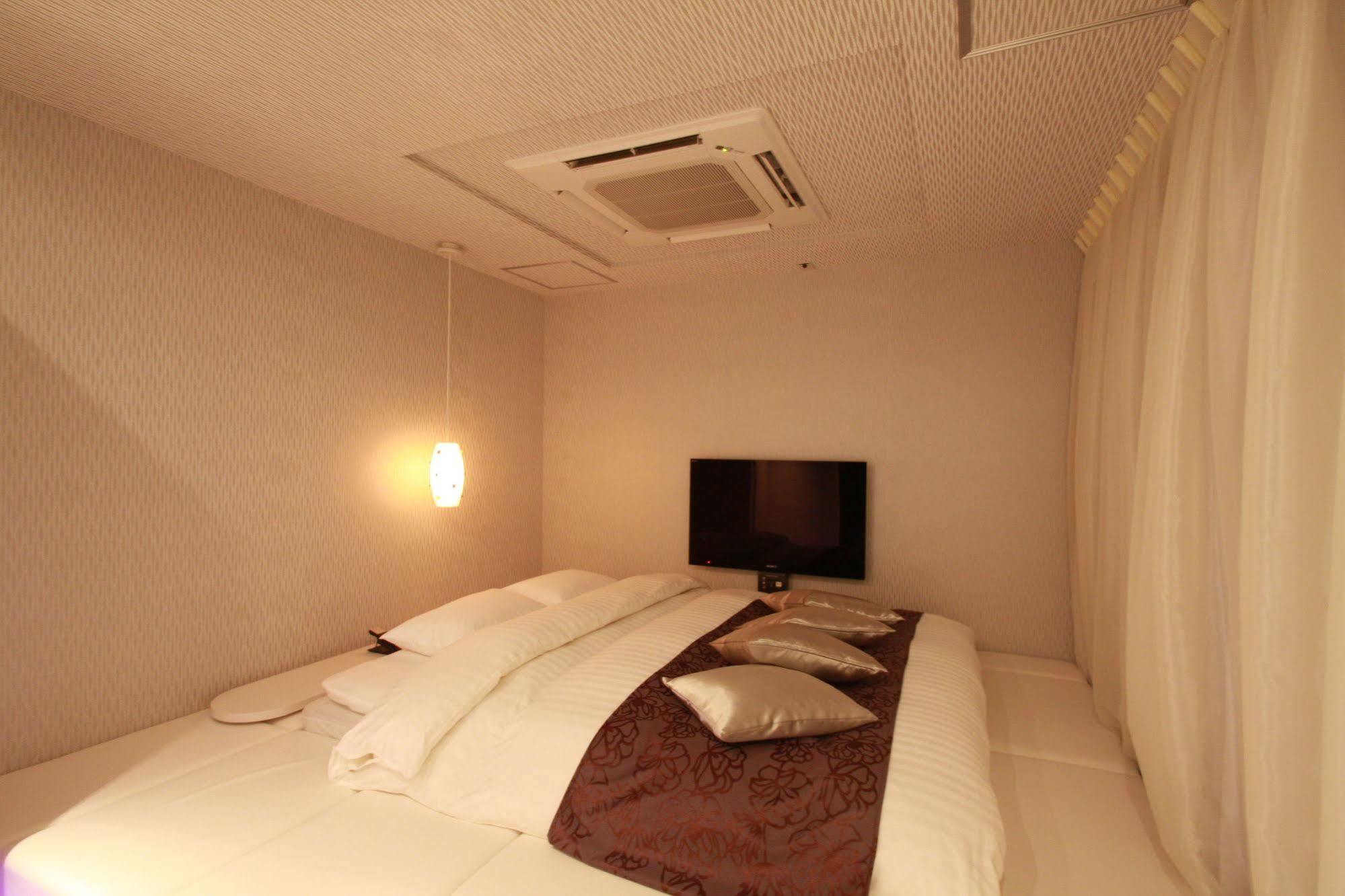 Hotel Edoyado (Adults Only) Токіо Екстер'єр фото